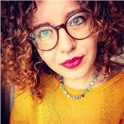 Laureata in lettere moderne e laureanda in linguistica e didattica dell'italiano offre lezioni di italiano, storia, geografia e inglese